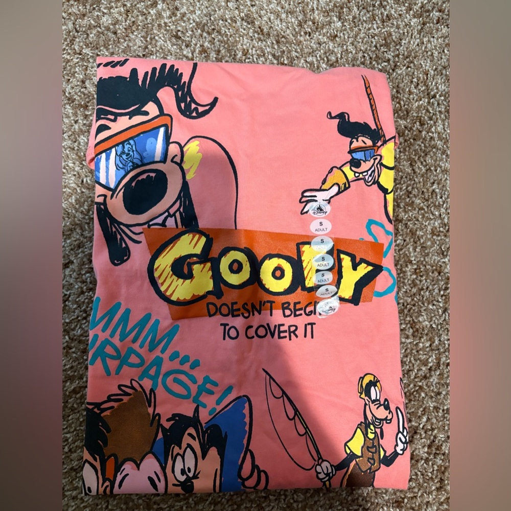 Goofy Movie Graphic T-Shirt in Pink